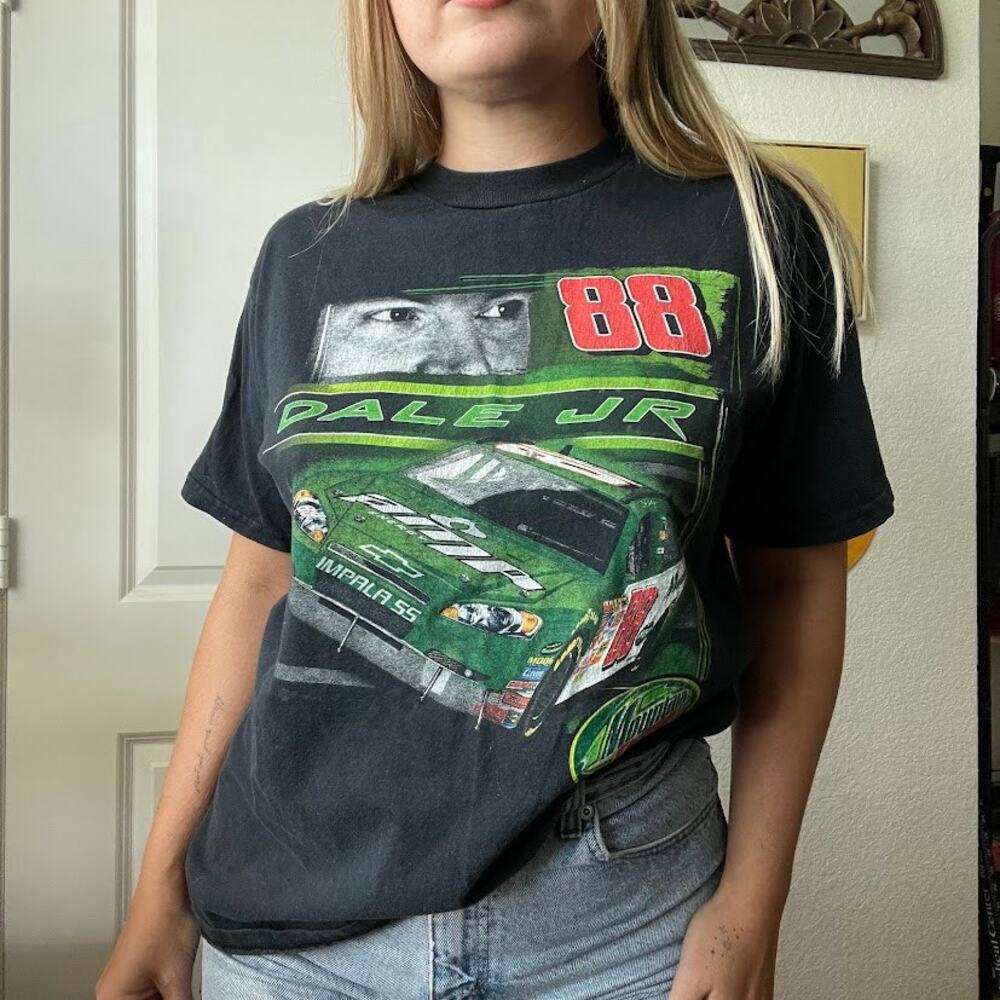 Vintage Y2K 2000s Winners Circle Dale Jr Mountain Dew Promo Graphic T Sz L